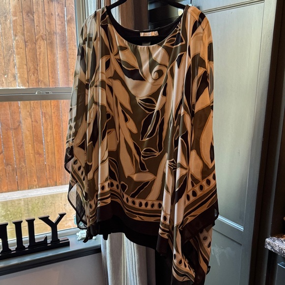 Chico's Tops - Chico’s Flowy Poncho+Tank in Olive, Black and Cream